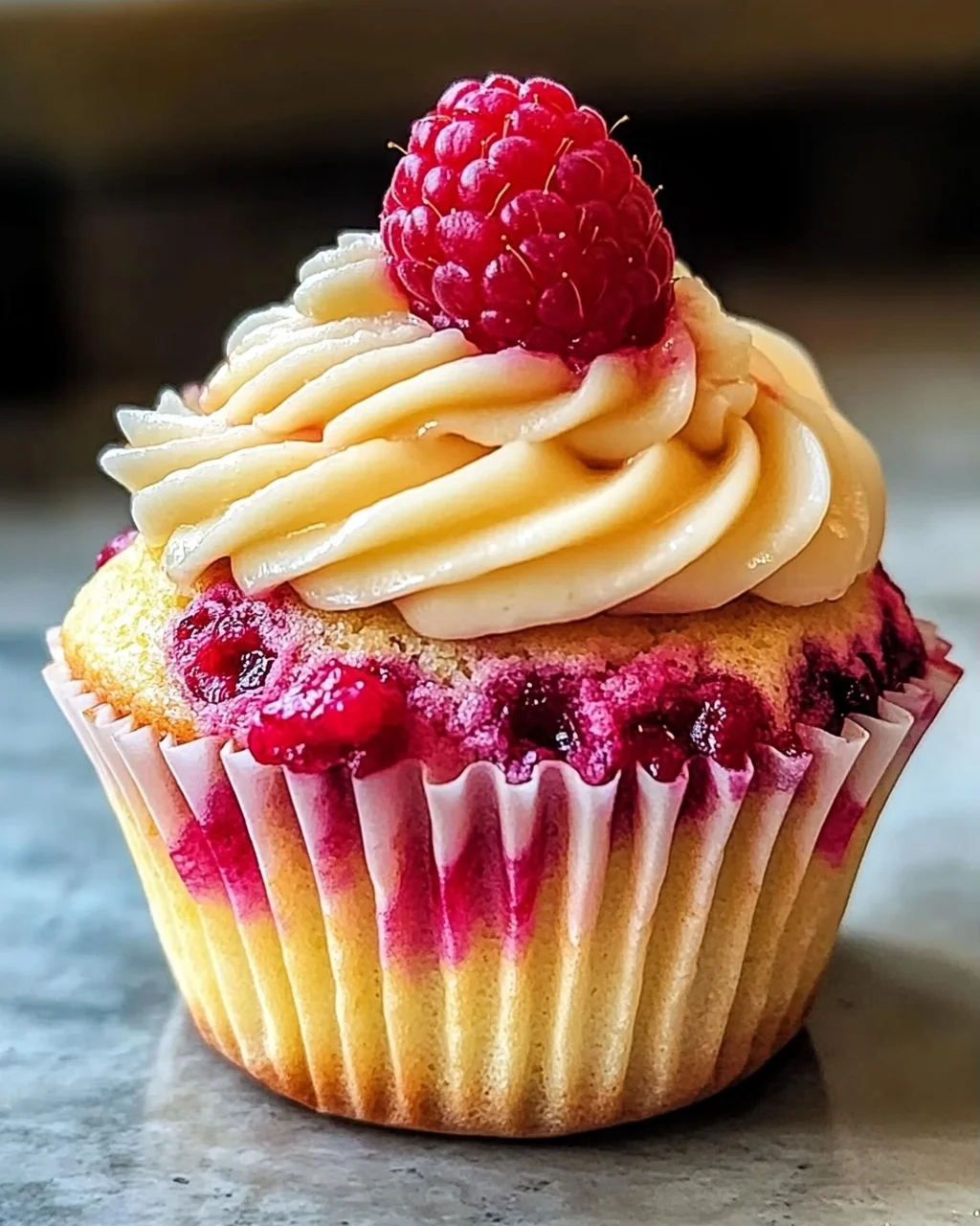 Zitronen- und Himbeer- Muffins für den perfekten Frühlingsgenuss